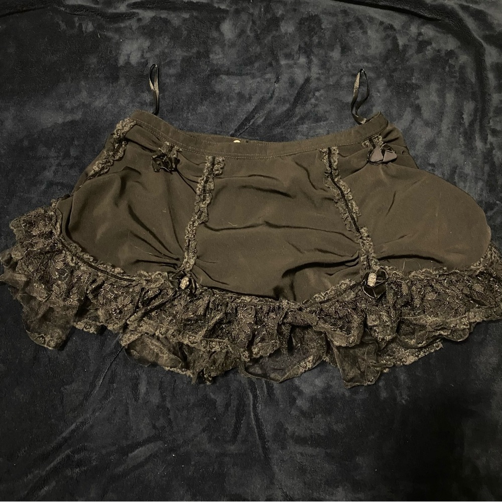 Sinister Lolita Style Skirt Lace and Frills with Skull detail